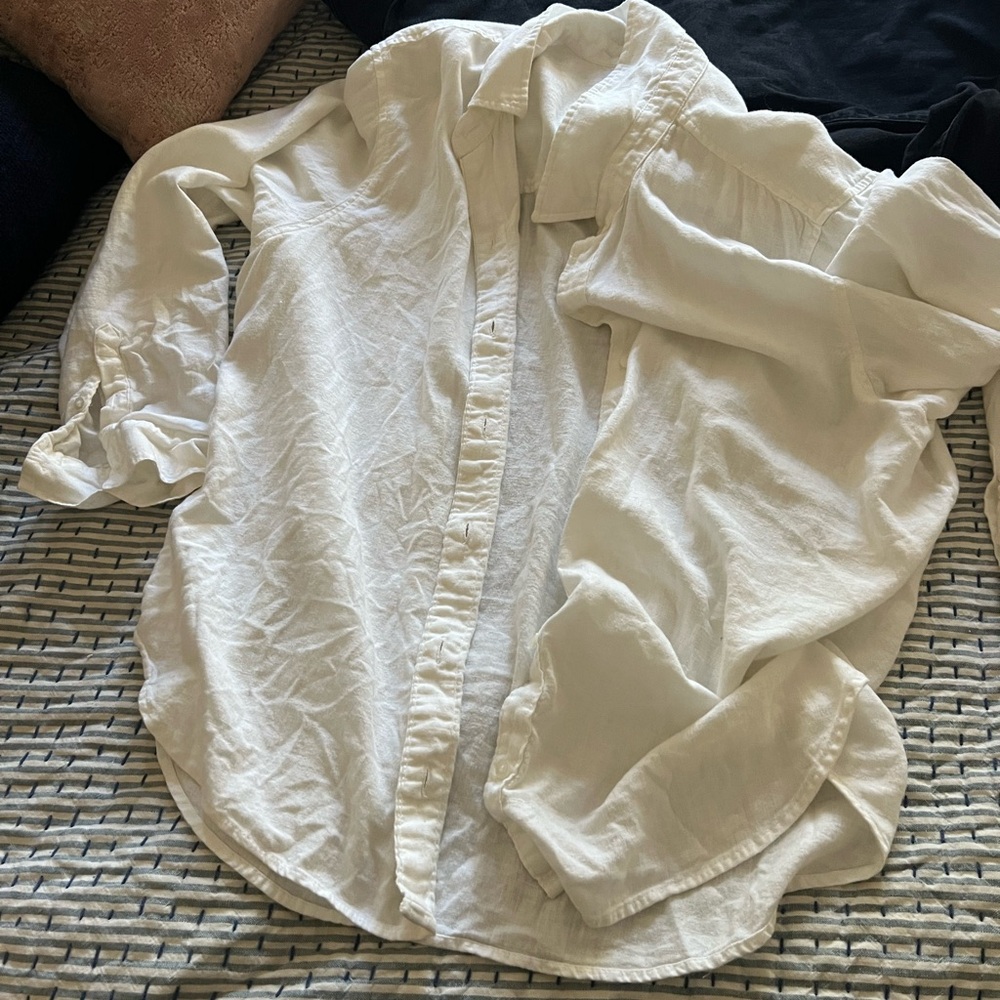 Abercrombie & Fitch Cream Button-Up Shirt